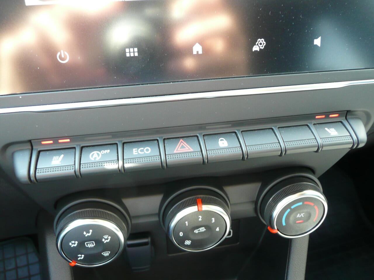 Renault CLIO TCe 90 GPF evolution PACK WINTER/ PACK LOOK (16"LM VELGEN & PRIVACY GLAS)/ RESERVE WIEL/ 4 SEIZOENSBANDEN/ ETC.... DEALER ONDERHOUDEN! 1e EIGENAAR! GRIS RAFALE METALLIC!