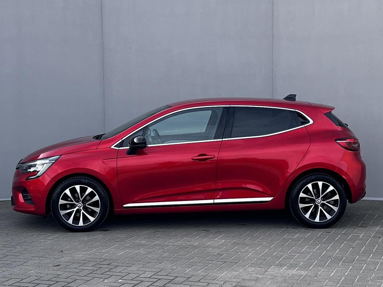 Renault CLIO 1.0 TCe 90 Techno / Navigatie / Stuur- en stoelverwarming / Apple Carplay Android / 16" LM wielen + All Season banden /