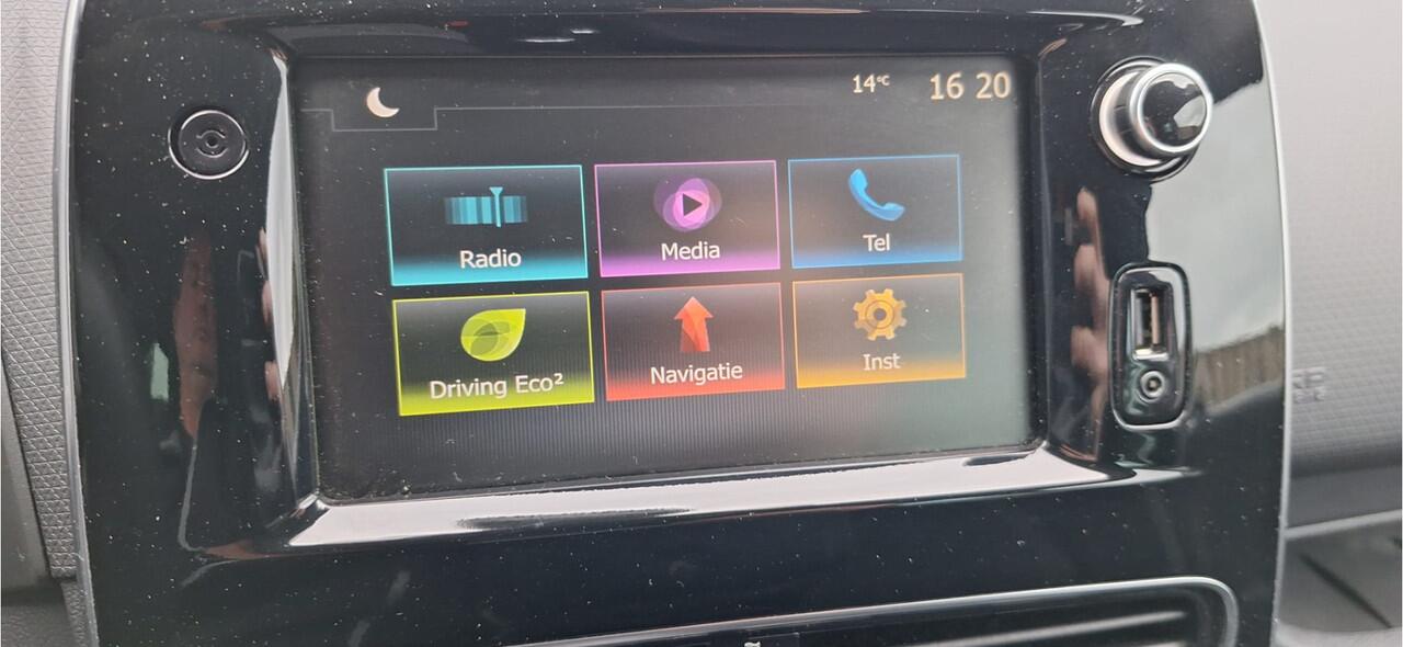 Renault CLIO 0.9 TCE LIMITED / NAVIGATIE / Airco / BLEUTOOTH