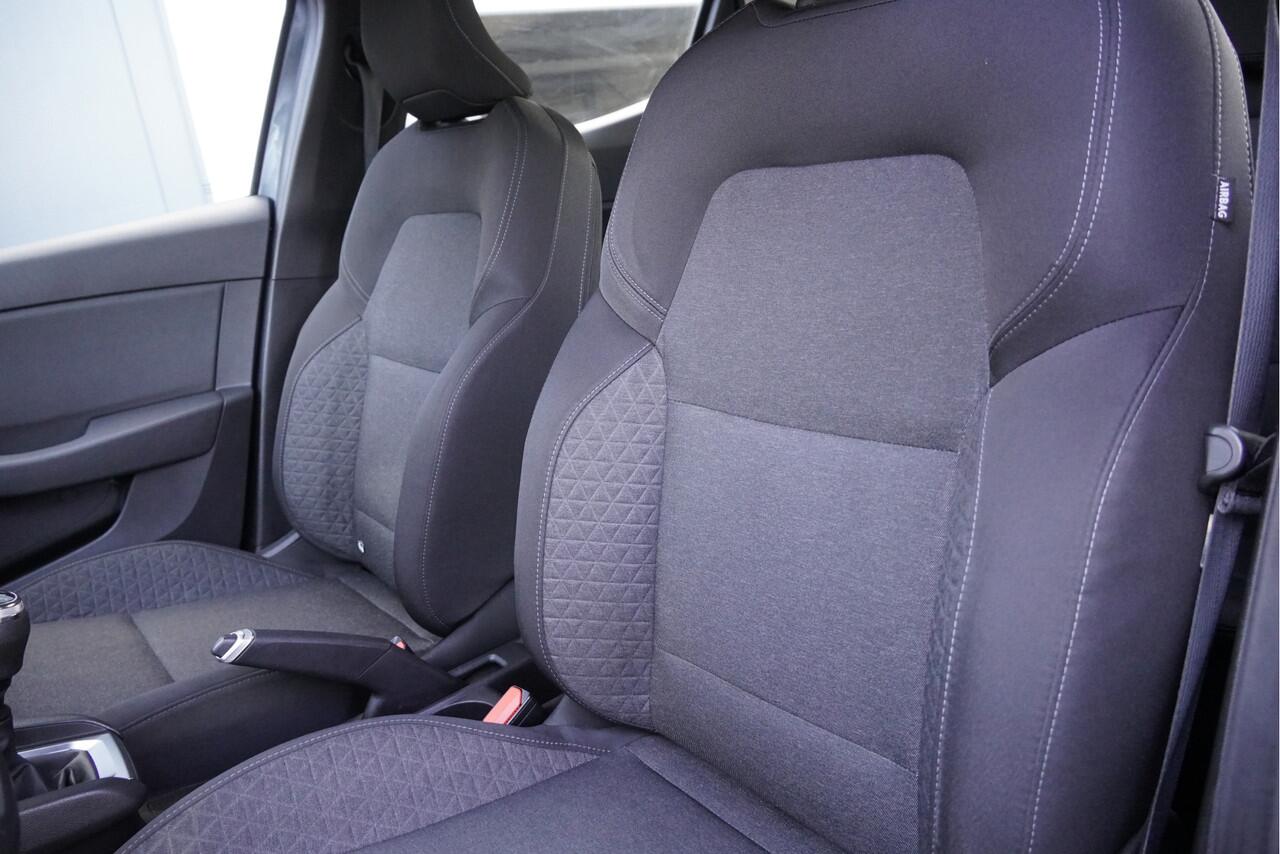 Renault CLIO 1.0 TCe 5drs Zen BJ2019 Led | App-Connect | Airco | Cruise control | Getint glas | Nw-model!