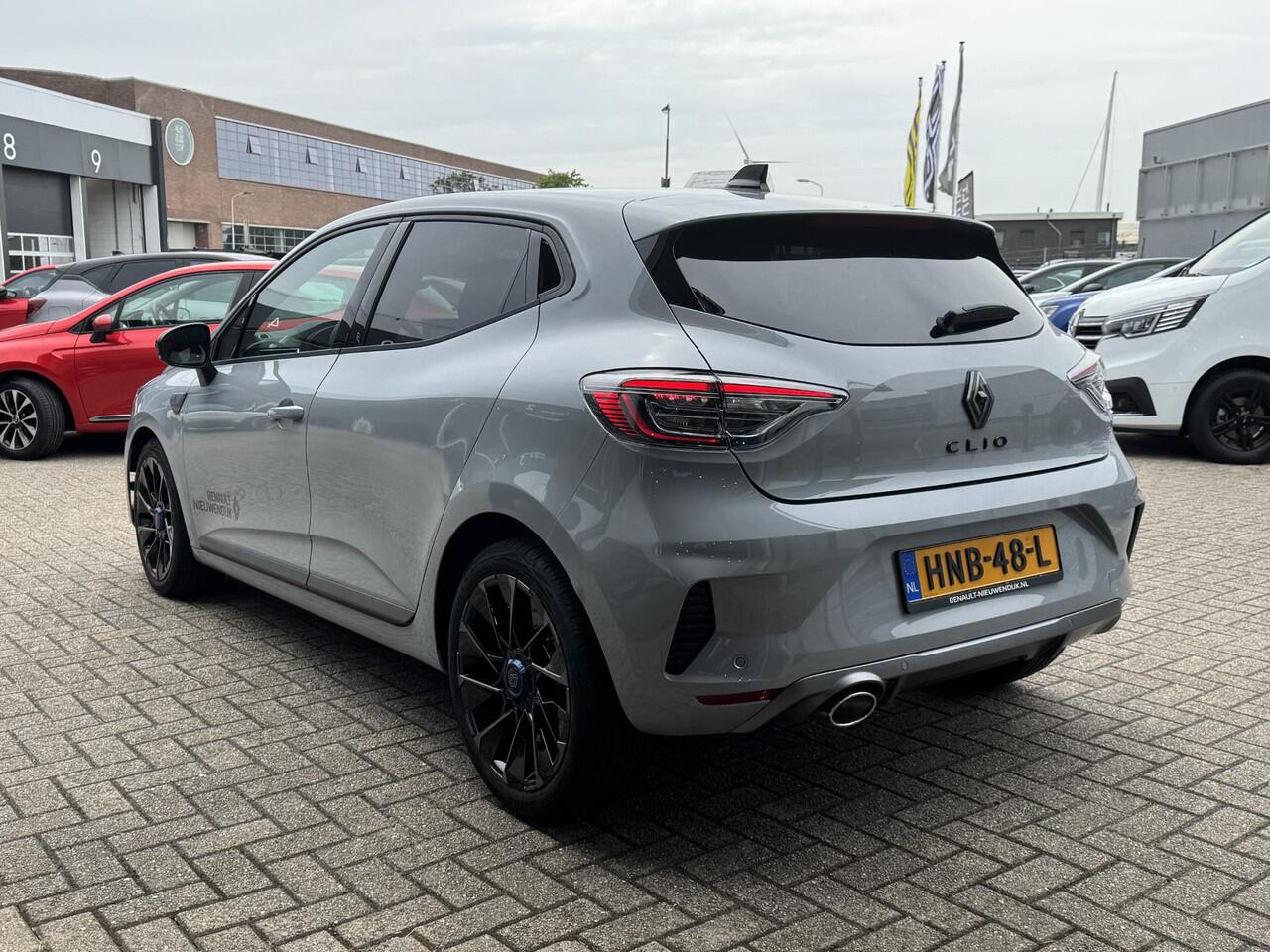 Renault CLIO 1.0 TCe 90 GPF esprit Alpine / BOSE AUDIO / ADAPTIEVE CRUISE CONTROL / NAVIGATIE INCL. APPLE & ANDROID AUTO /