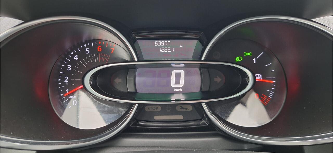 Renault CLIO 0.9 TCE LIMITED / NAVIGATIE / Airco / BLEUTOOTH