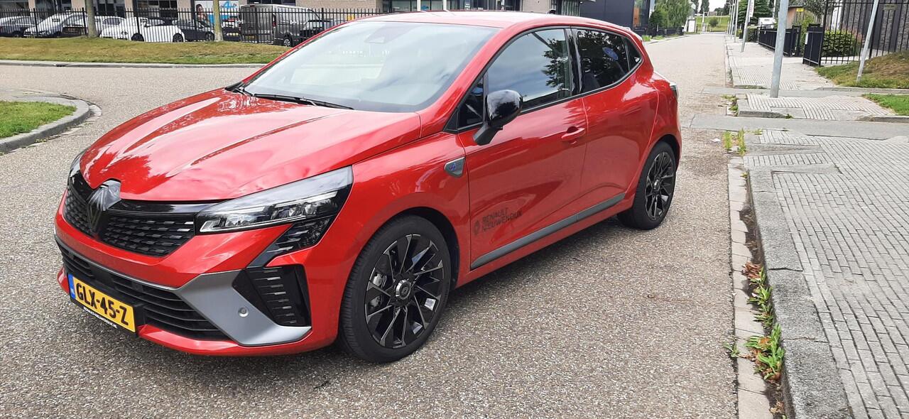 Renault CLIO 1.6 E-Tech Full Hybrid 145 esprit Alpine DEMO. AMSTERDAM WEST.