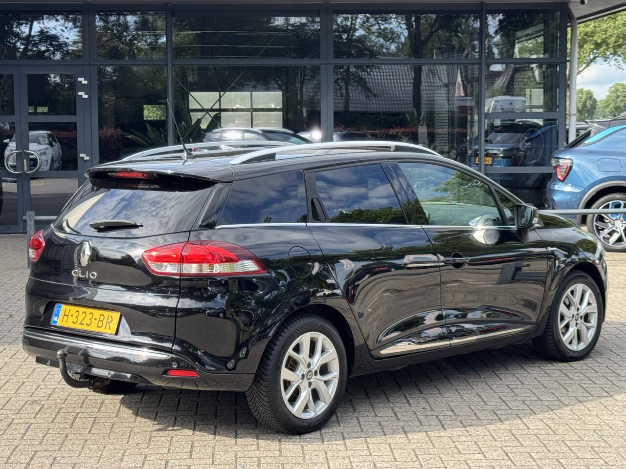 Renault CLIO Estate 0.9 TCe Limited Navigatie/Trekhaak/Dab/Cruise/PDC/Getint glas