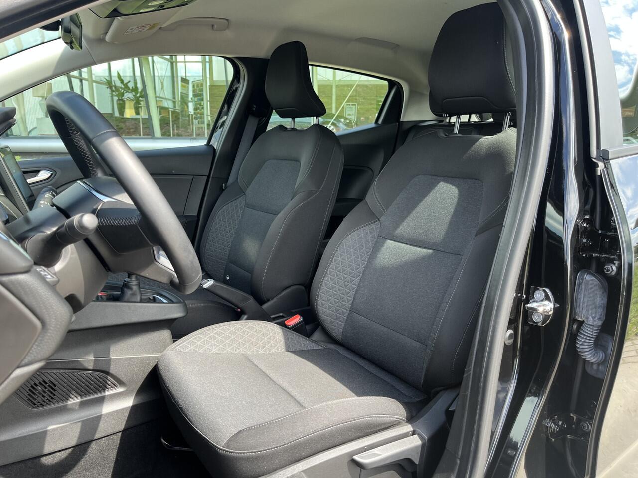 Renault CLIO 1.0 TCe 90 Equilibre / Airco / PDC A / NAP / Cruise / Applecarplay - Androidauto /