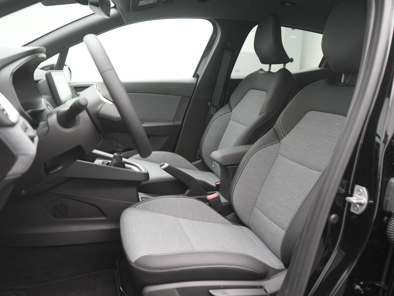 Renault CLIO TCe 90 Techno - DEMO - Achteruitrijcamera - Cruise Control - Apple Carplay - Android Auto