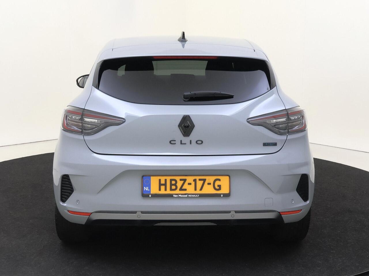 Renault CLIO 1.6 E-Tech Full Hybrid 145 esprit Alpine | LM velgen | Clima | Half leder | sportstoelen | stoelverwarming
