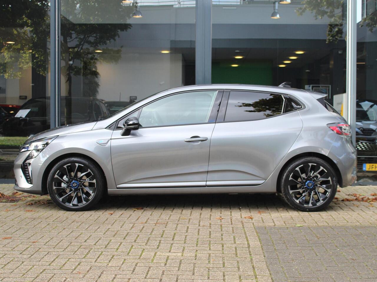 Renault CLIO 1.6 E-Tech Full Hybrid 145 esprit Alpine AUTOMAAT / DEMO / PACK CITY PREMIUM / 9,3'' NAVI / 10.25'' DASHBOARD / ADAPT. CRUISE / CAMERA / PDC / CLIMATE / APPLE CARPLAY / ANDROID AUTO / PRIVACY GLASS / DAB+ / 17'' LMV