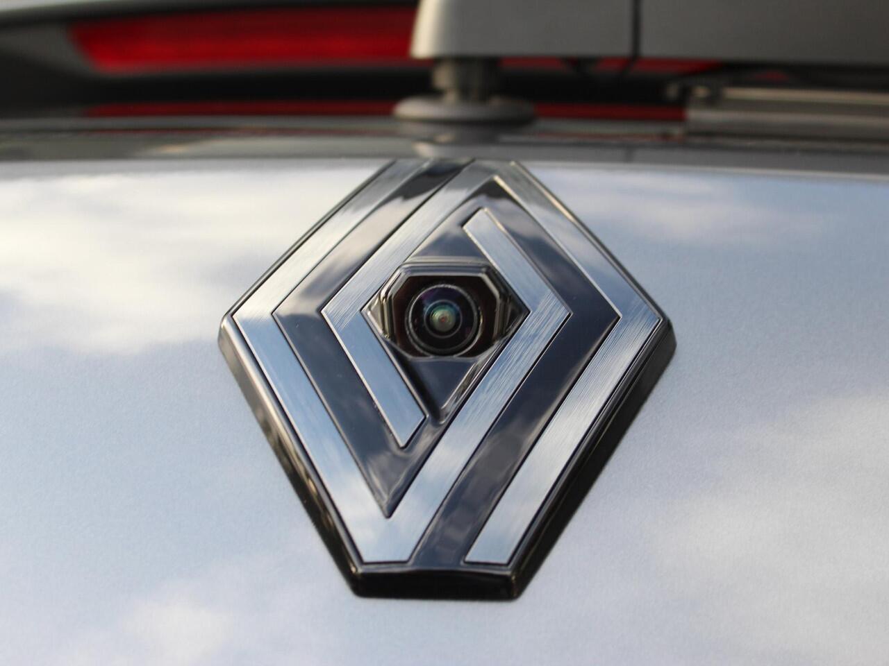 Renault CLIO 1.6 E-Tech Full Hybrid 145 esprit Alpine AUTOMAAT / DEMO / PACK CITY PREMIUM / 9,3'' NAVI / 10.25'' DASHBOARD / ADAPT. CRUISE / CAMERA / PDC / CLIMATE / APPLE CARPLAY / ANDROID AUTO / PRIVACY GLASS / DAB+ / 17'' LMV