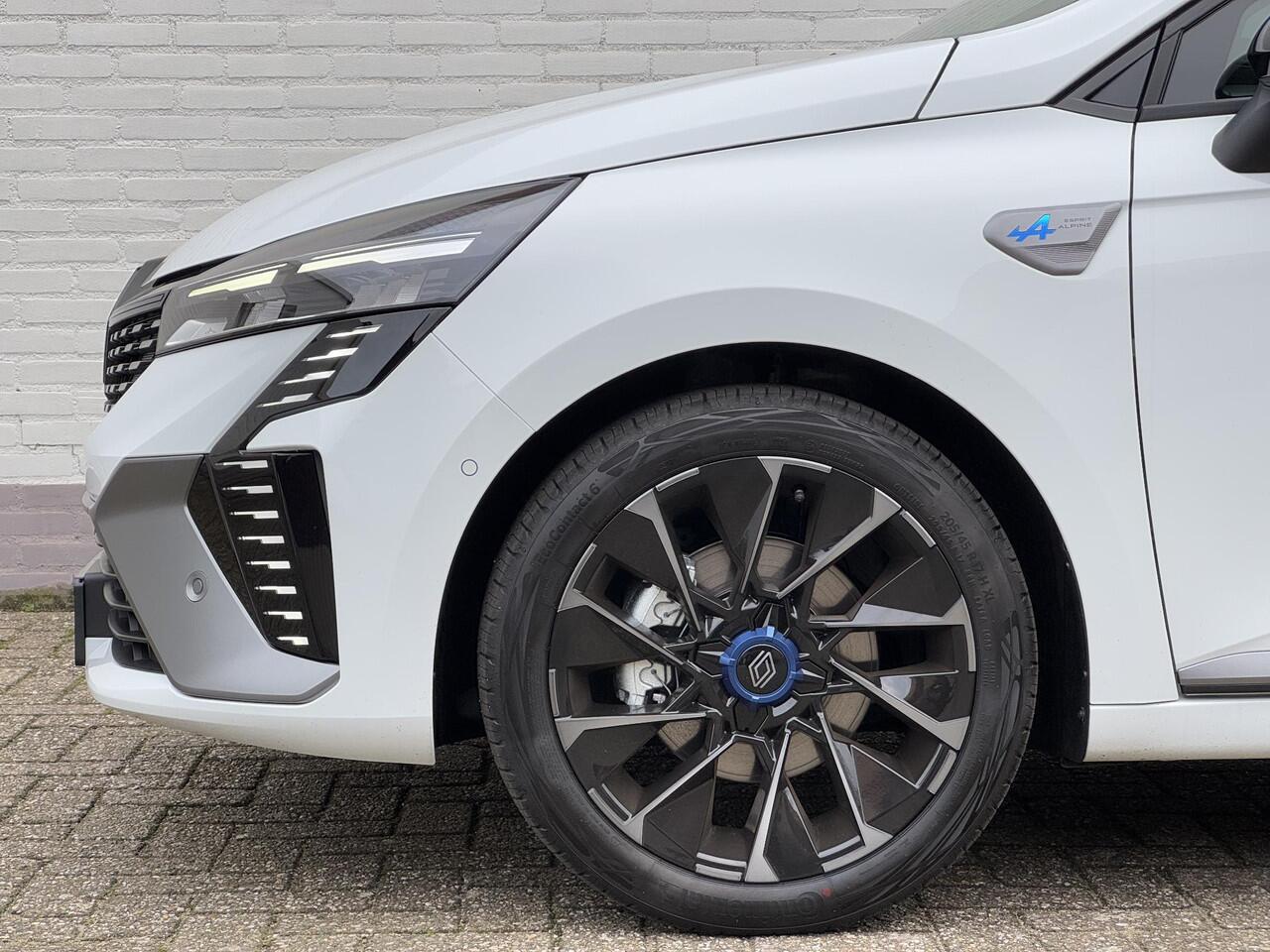 Renault CLIO 1.6 E-Tech Full Hybrid 145 esprit Alpine / DEMO / Pack BOSE / Dodehoek / Adaptive Cruise Control / 360 Camera / PDC / Parkeer Assistent / Stoel & Stuurwiel verwarming / LED / NAP / DAB /