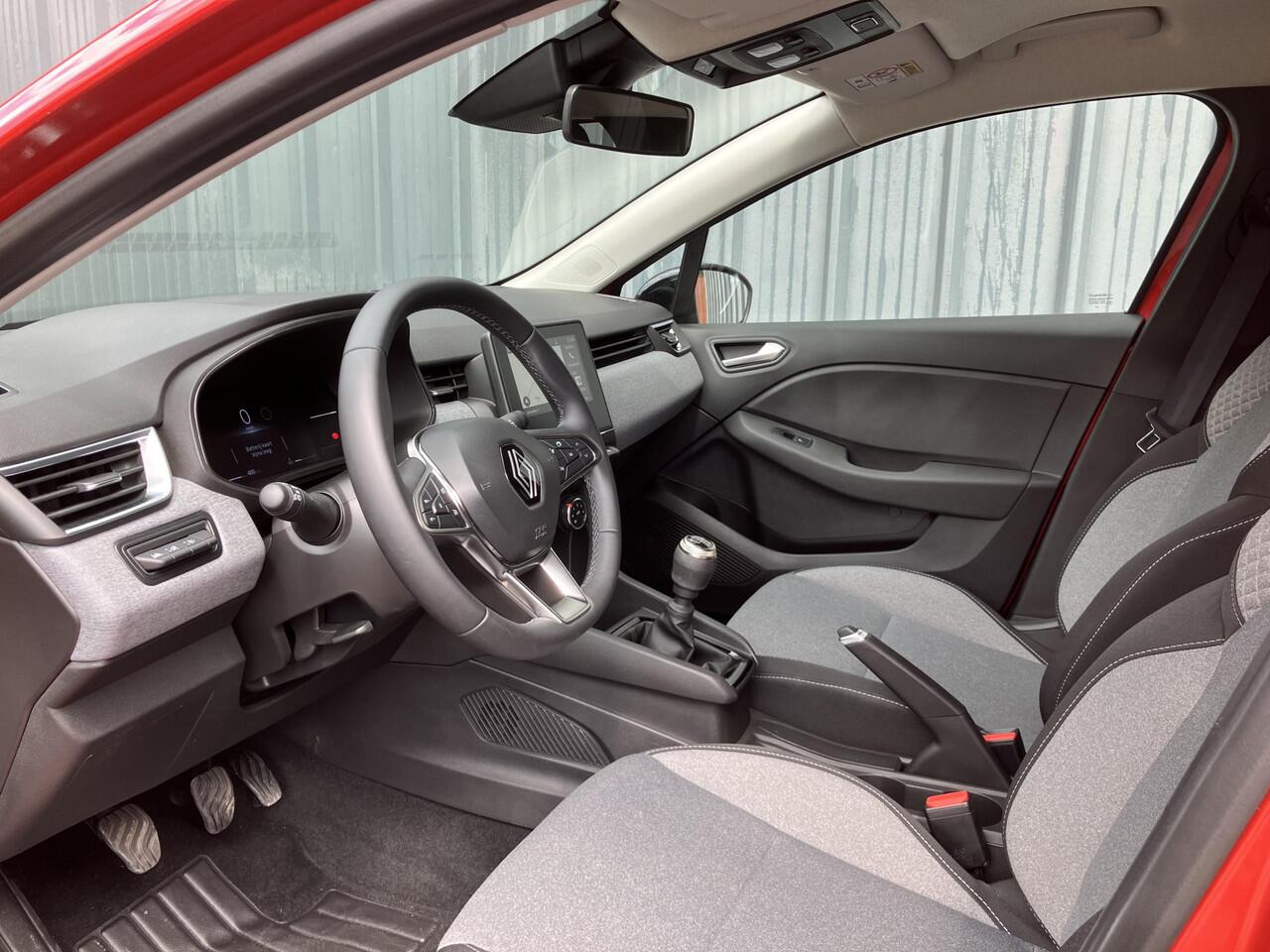 Renault CLIO 1.0 TCe 90 GPF Evolution * LM-Velgen, Camera + Sensoren, Donker Glas, Stoelverwarming, Navigatie, Reservewiel, Cruise Control, Licht/Regensensor, Apple CarPlay/Android Auto