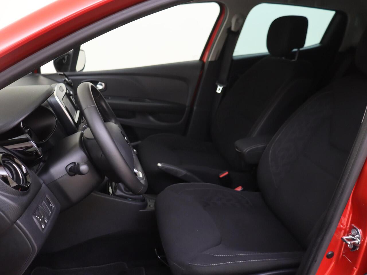 Renault CLIO 0.9 TCe Limited | Navigatie