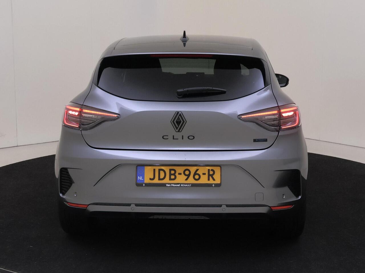 Renault CLIO 1.6 E-Tech Full Hybrid 145PK esprit Alpine | Apple & Android Carplay | Achteruitrij Camera | Parkeersensoren Voor en Achter | Climate Control | Navigatie | Adaptive Cruise Control