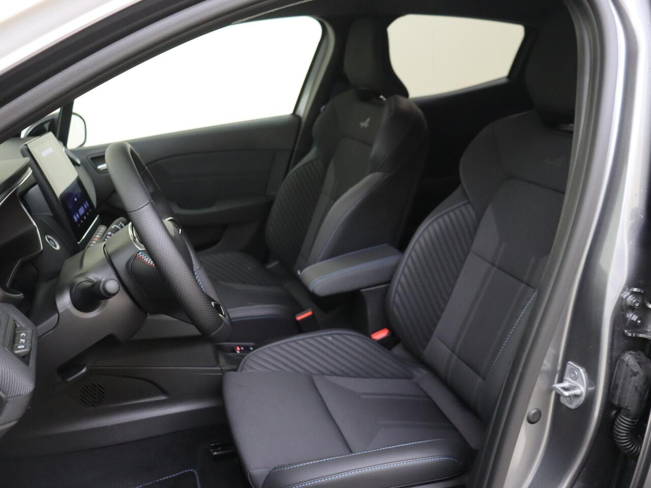 Renault CLIO 1.6 E-Tech Full Hybrid 145PK esprit Alpine | Apple & Android Carplay | Achteruitrij Camera | Parkeersensoren Voor en Achter | Climate Control | Navigatie | Adaptive Cruise Control