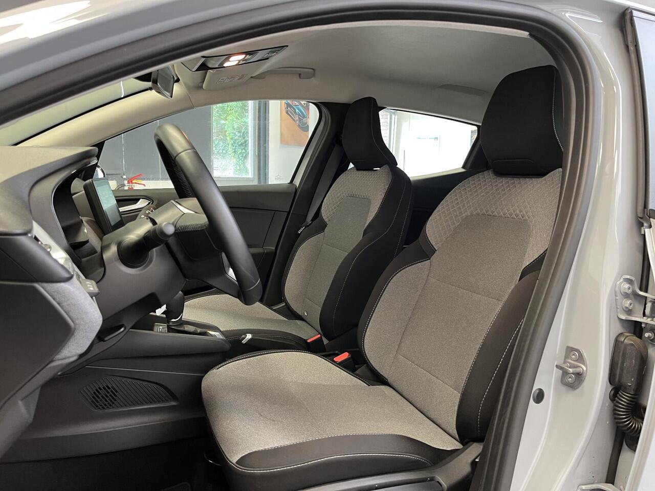 Renault CLIO 1.6 E-Tech Full Hybrid 145 evolution | 1e-EIG | CARPLAY | PDC | ALL-SEASON |