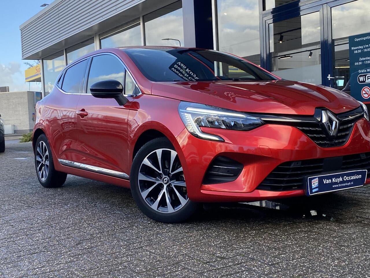 Renault CLIO 1.6 E-Tech Hybrid 145 Techno / Automaat / NL-Auto / Dealer-Onderhouden / Cruise-Control / Climate-Control / LED / Keyless / Apple-Carplay & Android-Auto / Sfeerverlichting / DAB Radio-Bluetooth / Navi / PDC V+A met Camera / 16'' LMV / All-Season / ENZ.