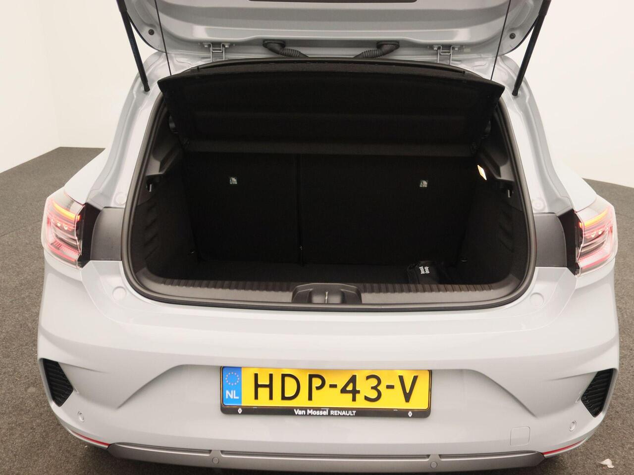 Renault CLIO E-Tech Full Hybrid 145 esprit Alpine | Automaat | Pack City Premium met easy park assist en 360 camera | Pack winter met stoel en stuurverwarming | Chiné Lichtmetalen velgen 17" 'La Fleche met blauwe naafkap' |