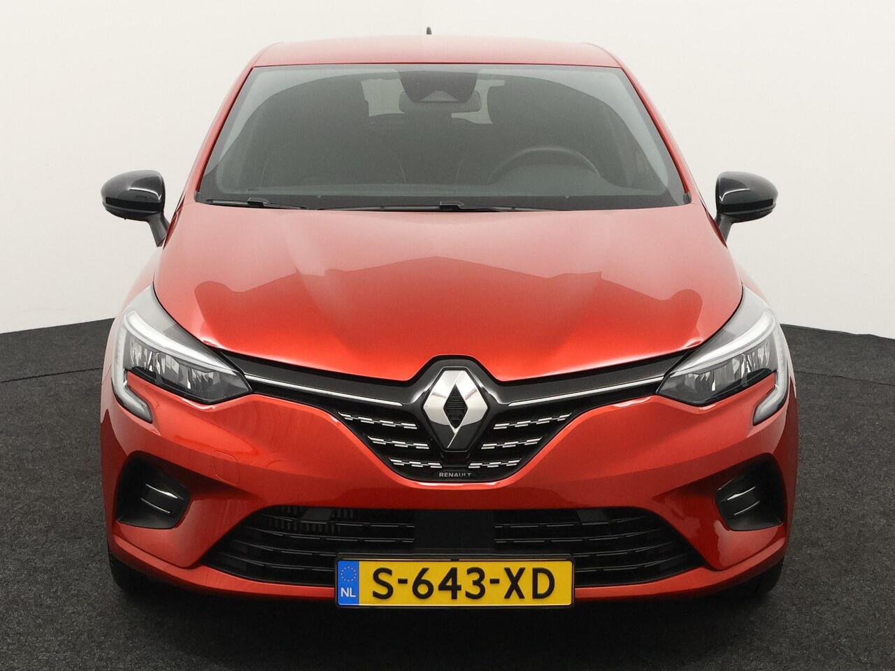 Renault CLIO 1.0 TCe 90 Techno / TREKHAAK / 1E EIGENAAR / NAVIGATIE /