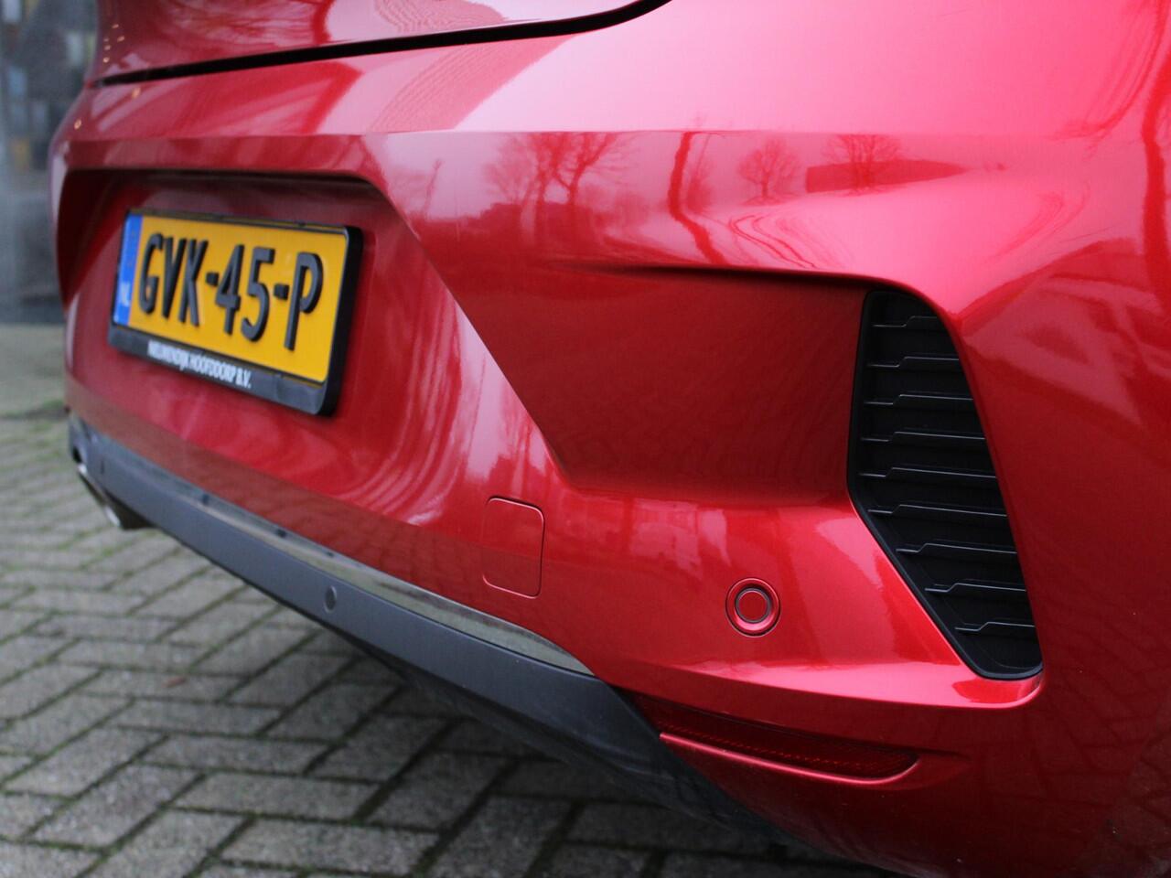 Renault CLIO TCe 90 Techno / DEMO / 24.000KM / CAMERA / PDC A / CLIMATE / CRUISE / APPLE CARPLAY / ANDROID AUTO / PRIVACY GLASS / DAB+ / 16'' LMV