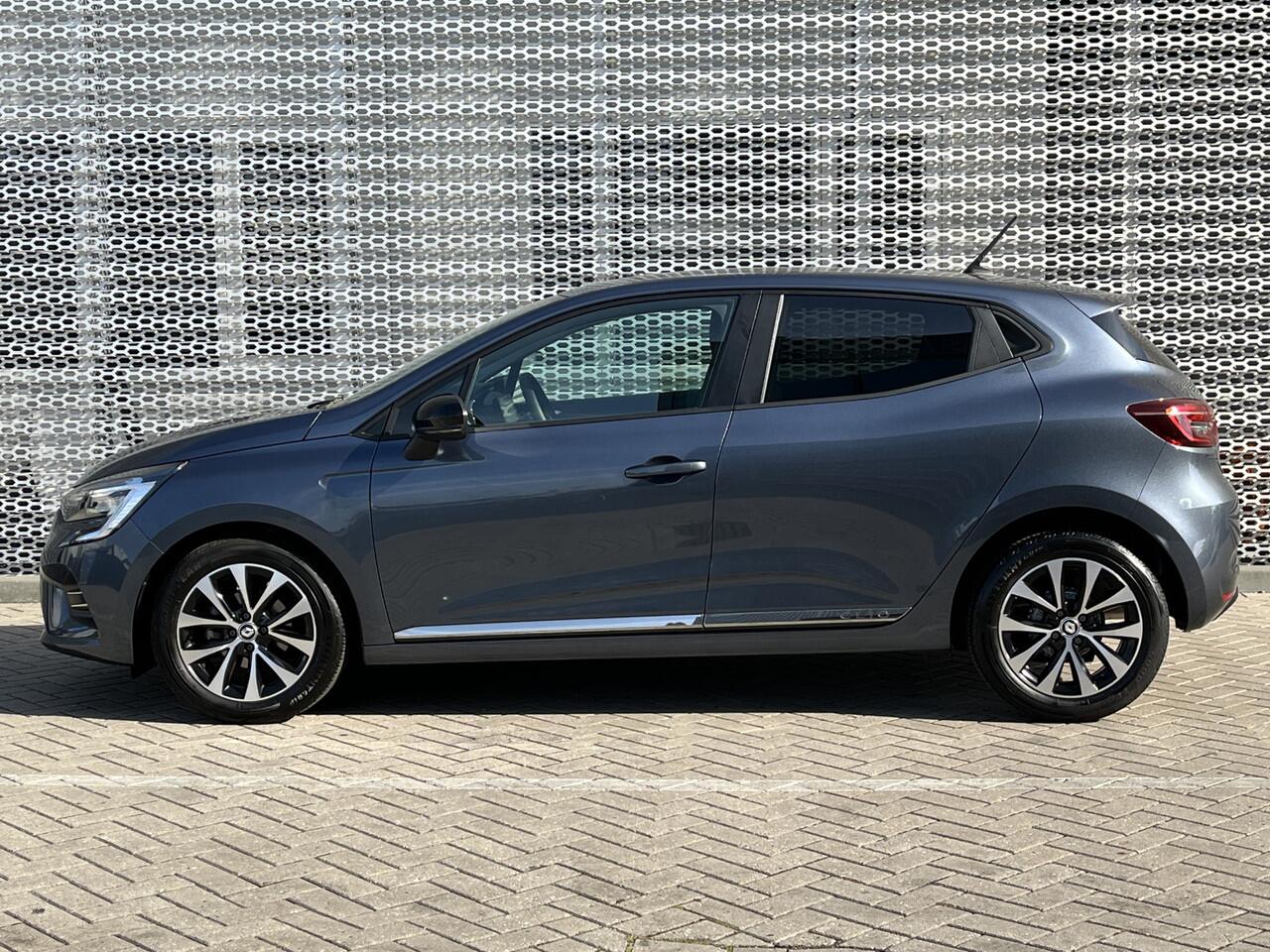 Renault CLIO 1.0 TCe Zen / App connect / Parkeersensoren achter / Cruise controle / Lichtmetaal 16 inch /