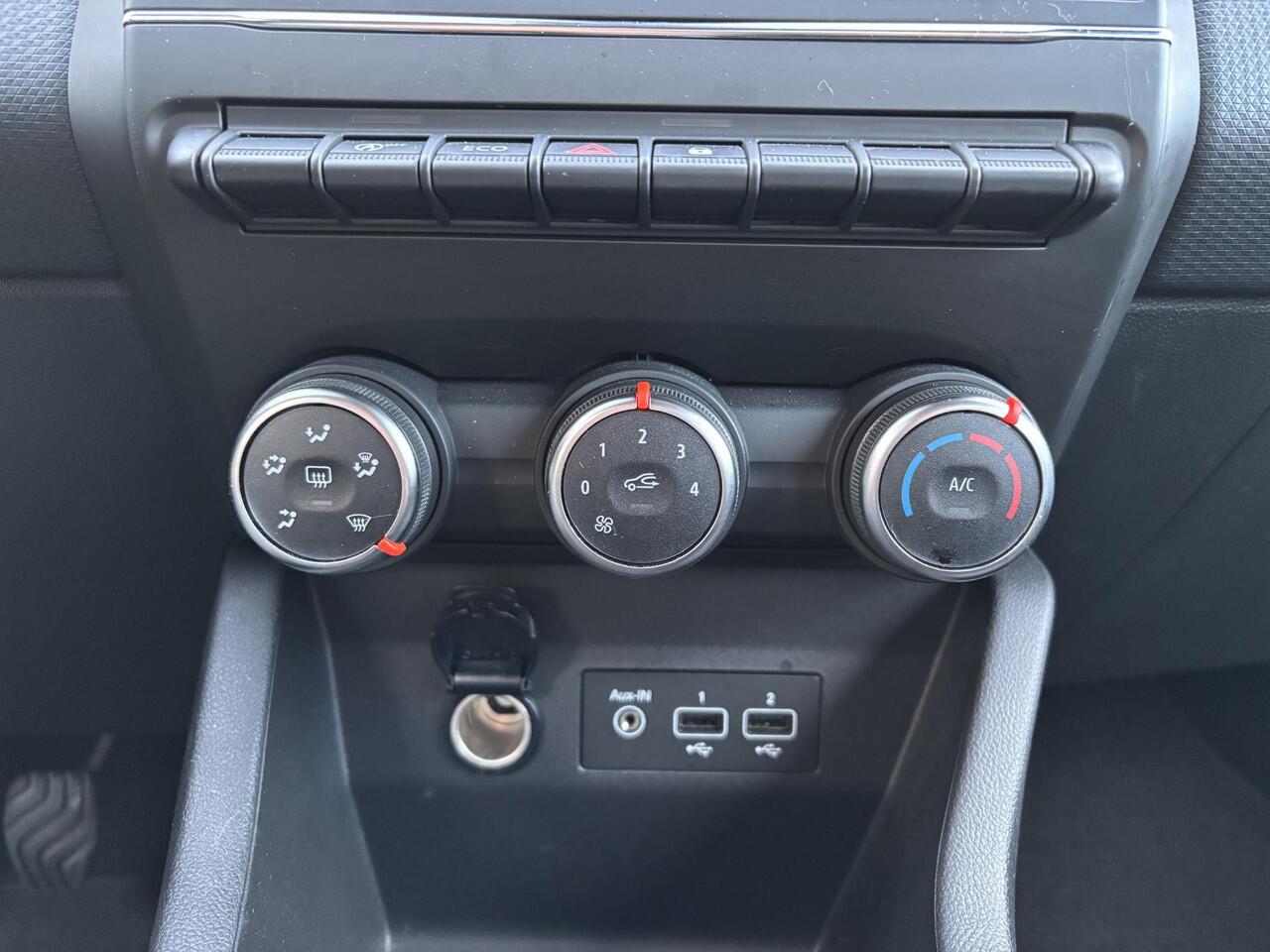 Renault CLIO 1.0 TCe Zen | 1e Eig | Apple Carplay/Android Auto |