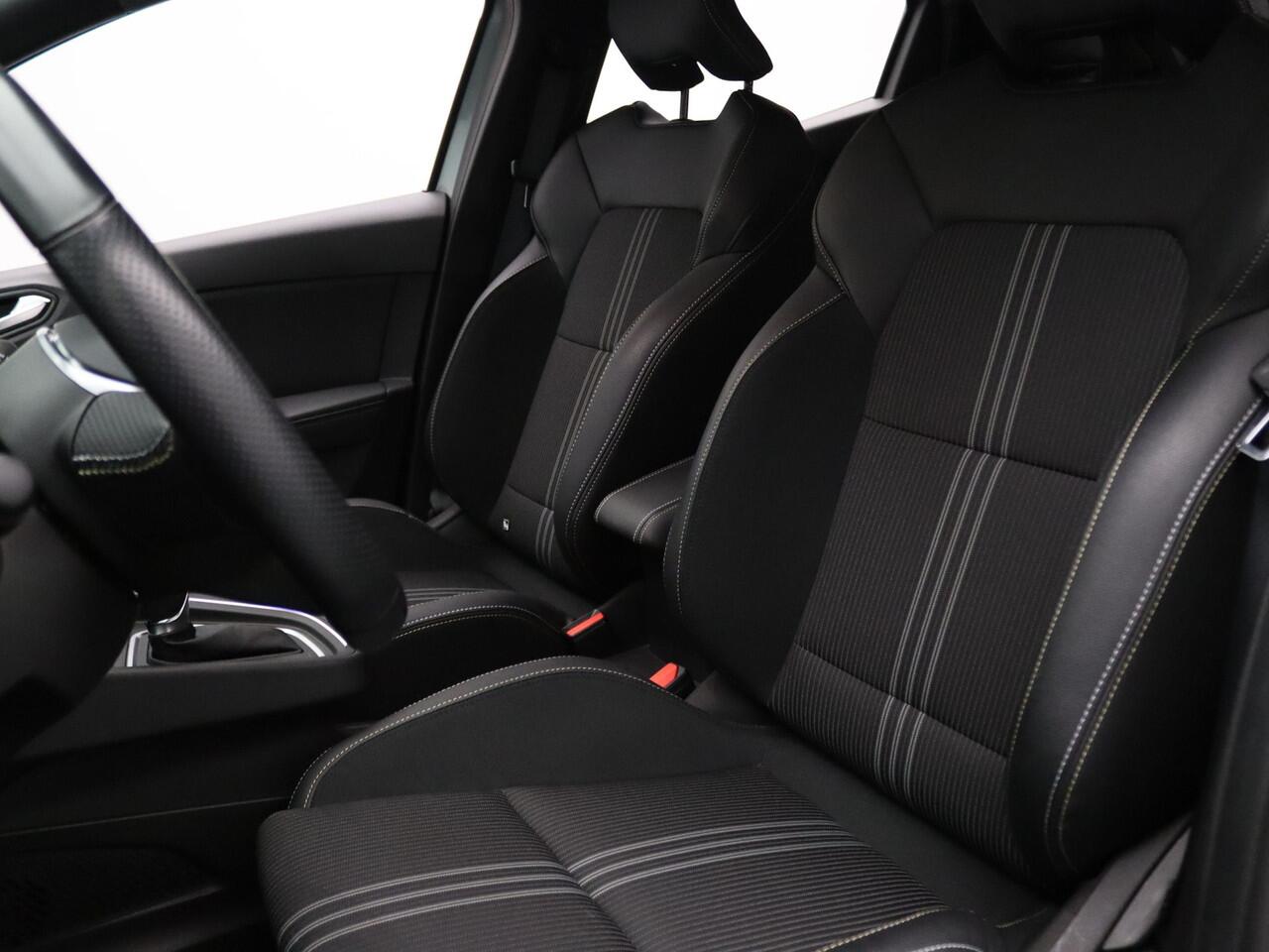 Renault CLIO 145pk E-Tech Hybrid E-Tech Engineered Automaat Camera | Cruise | Navi | Parkeersens. v+a | Stoelverw.