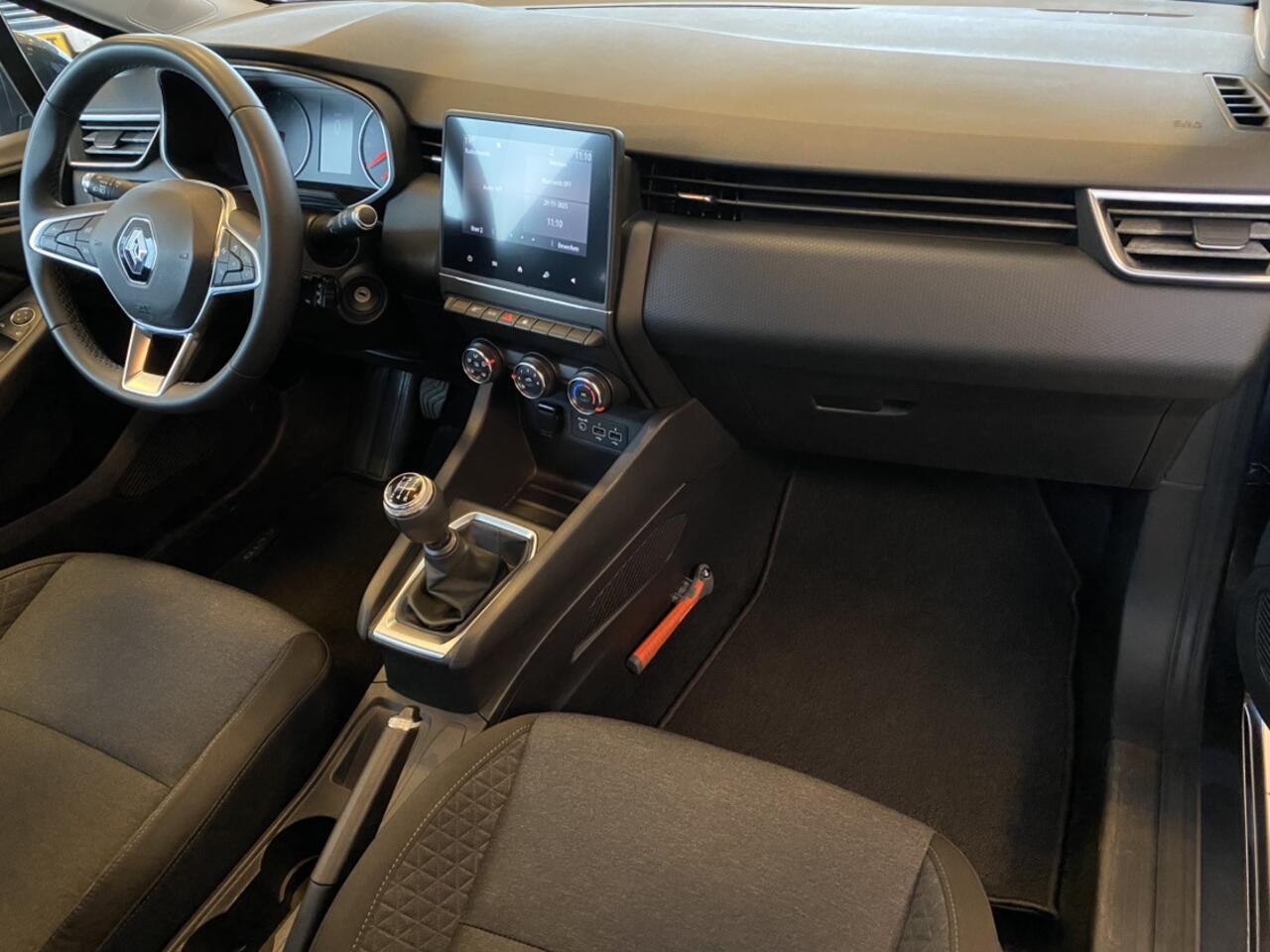 Renault CLIO 1.0 TCe Zen,NL Auto,1e Eigenaar,Appele Carplay,Andriod/Auto,Airco,Cruisecontrol,Spraakbediening,Rijstrooksensor met Correctie,Aux Usb Aansluiting,Lage Kilometerstand