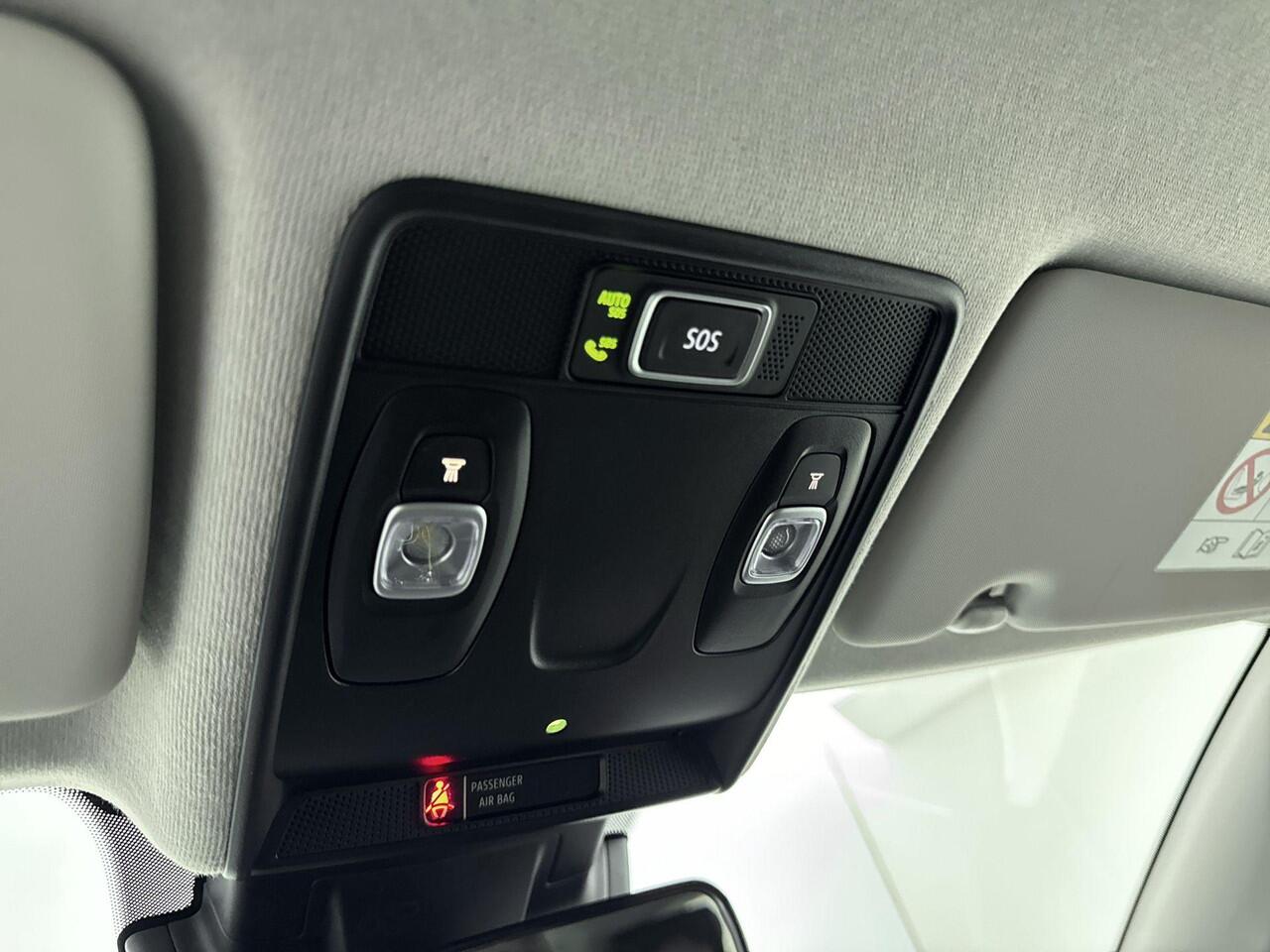 Renault CLIO 1.3 TCe Intens 130PK | Automaat | Lichtmetalen Velgen 17" | Achteruitrijcamera | Apple CarPlay & Android Auto