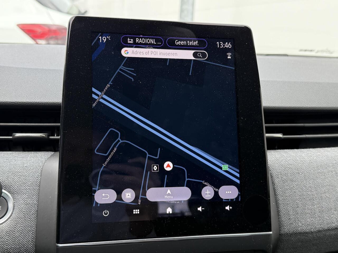 Renault CLIO 1.0 TCe 90 GPF techno | 360° Camera | Navigatie | 16" Lichtmetalen Velgen | Dealer Onderhouden