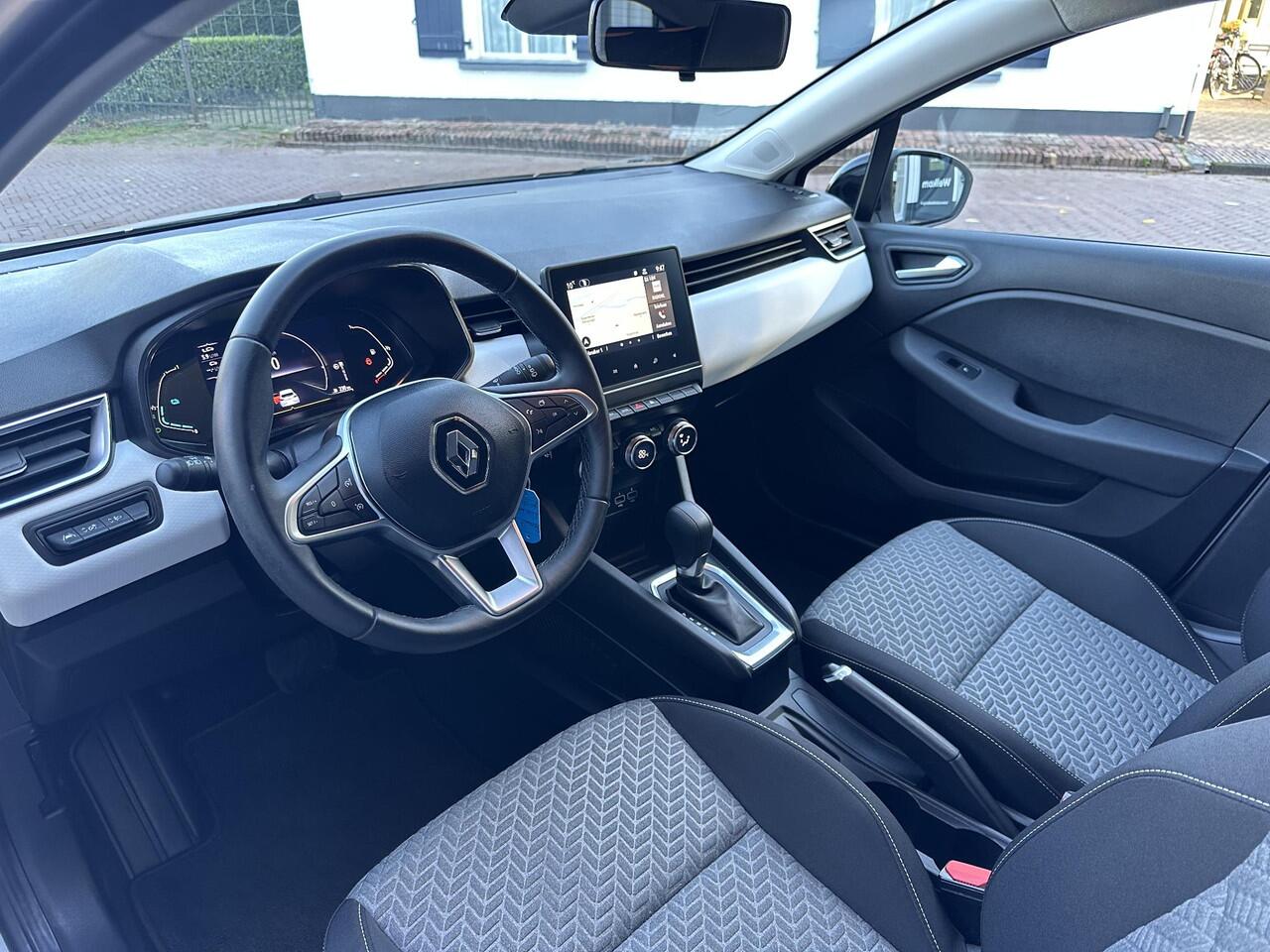 Renault CLIO V 1.6 E-Tech Hybrid 145 Evolution | Camera achter | Navigatiesysteem | volledig hybride aandrijving | 145 pk! | Lage kilometerstand |