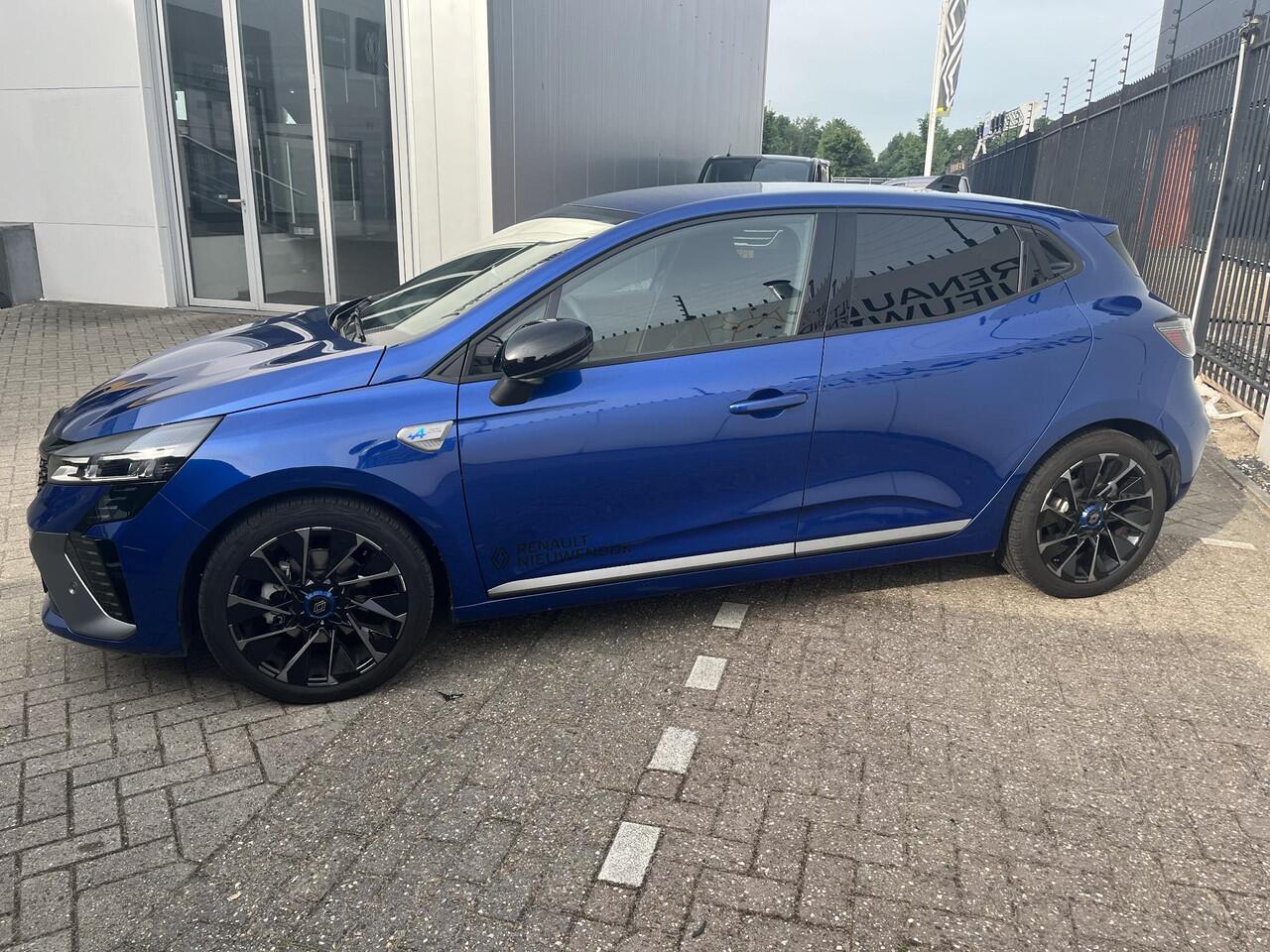 Renault CLIO 1.6 E-Tech Full Hybrid 145 esprit Alpine / Demo Zuidoost / vraag naar beschikbaarheid