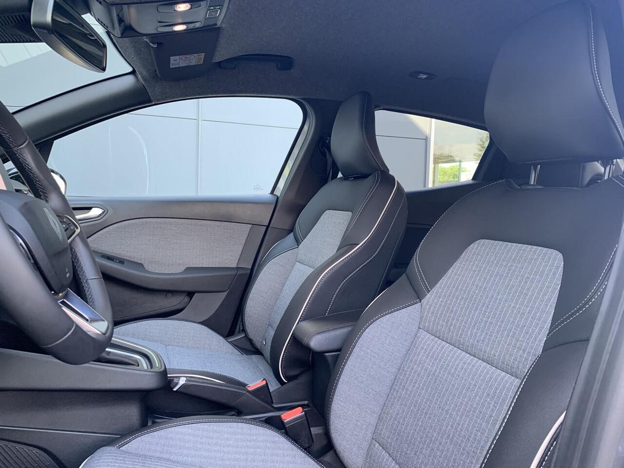 Renault CLIO 1.6 E-Tech Full Hybrid 145 techno