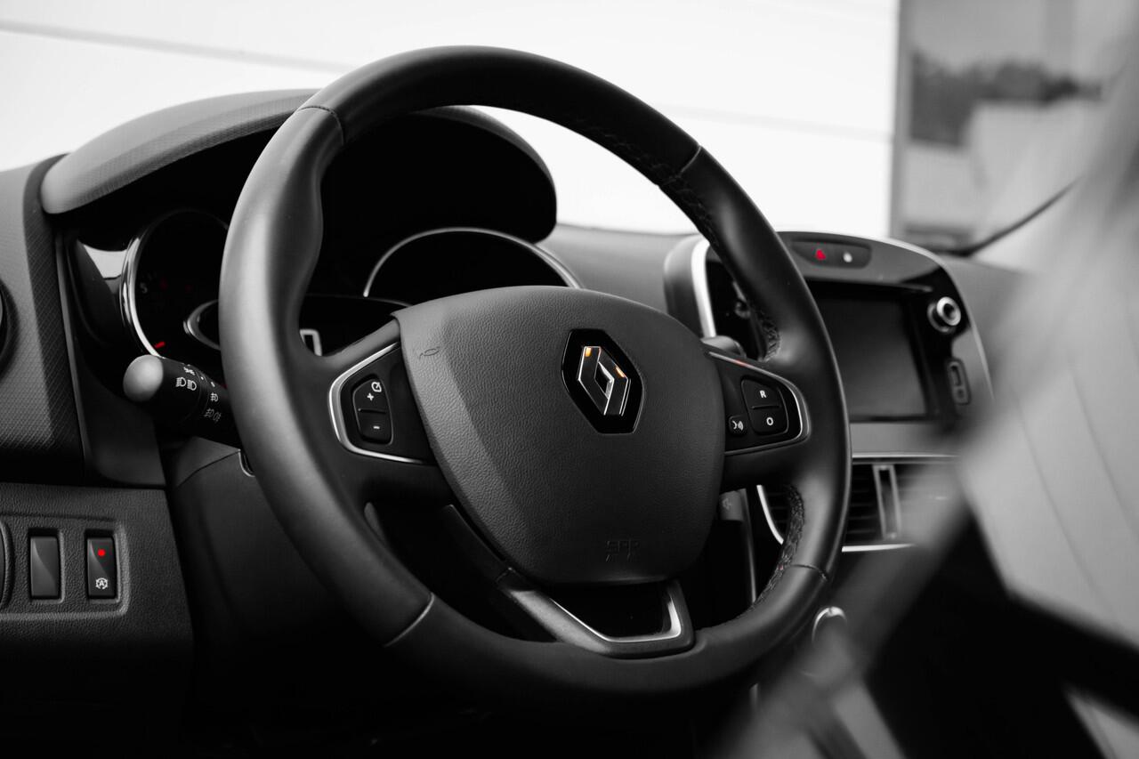 Renault CLIO Estate 0.9 TCe Limited | parkeersensoren achter | Airco | LM Velgen | NAVI |