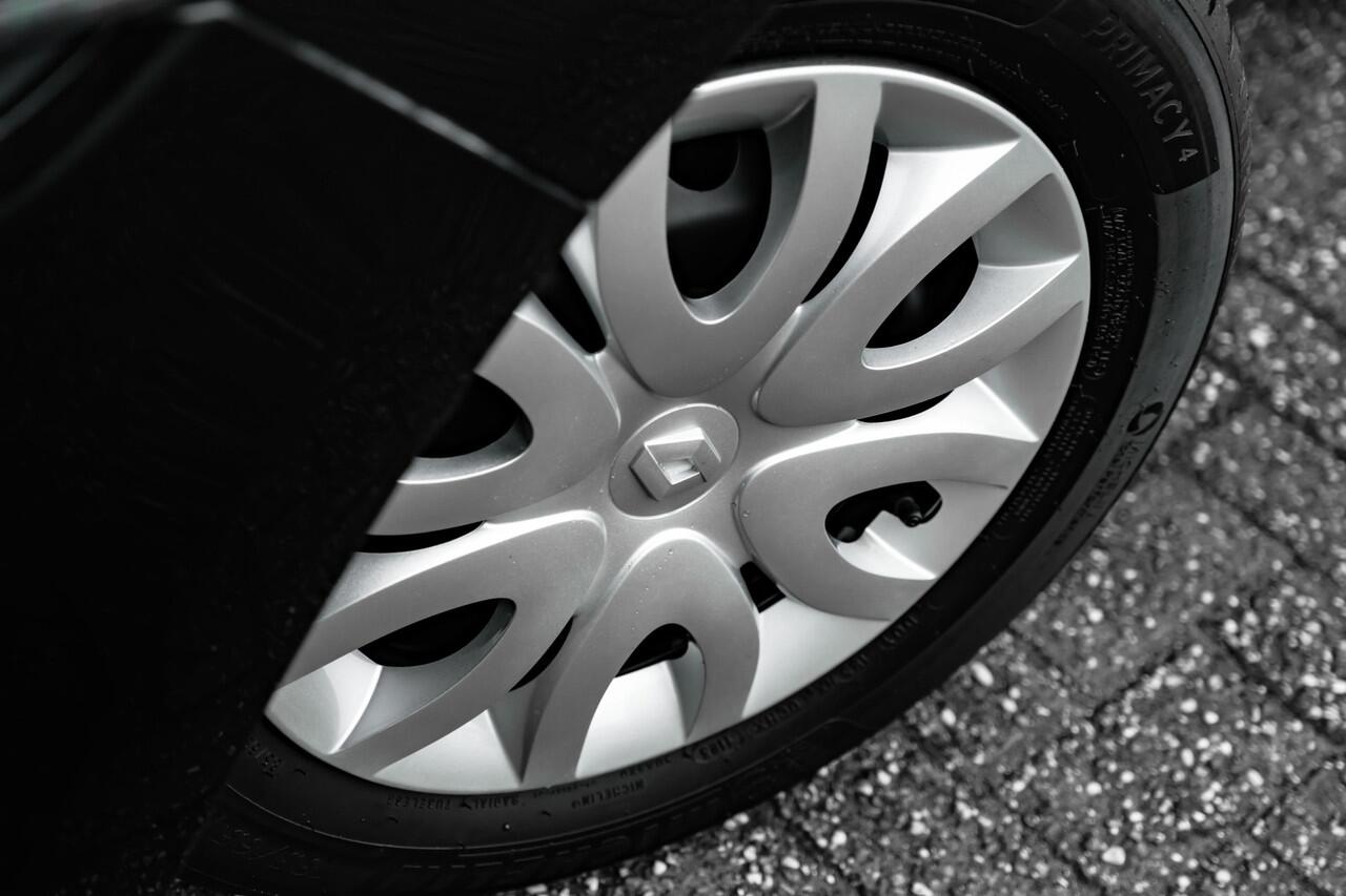 Renault CLIO Estate 0.9 TCe Life | Airco | Cruise | Radio met bluetooth en USB | incl. Bovag rijklaarpakket met 12 maanden garantie |