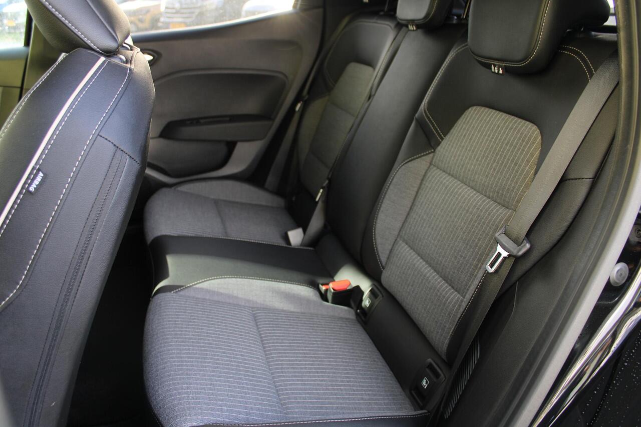 Renault CLIO 1.6 E-Tech Full Hybrid 145 techno / PACK CITY PREMIUM / PACK NAVIGATION TECHNO / PACK DRIVING & SAFETY