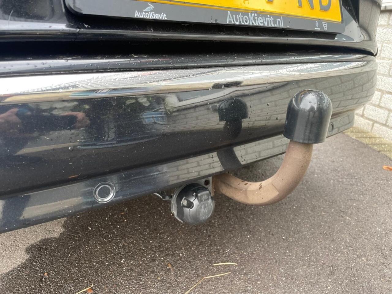 Renault CLIO 0.9 TCE LIMITED Station Apple carplay Trekhaak Parkeersensoren