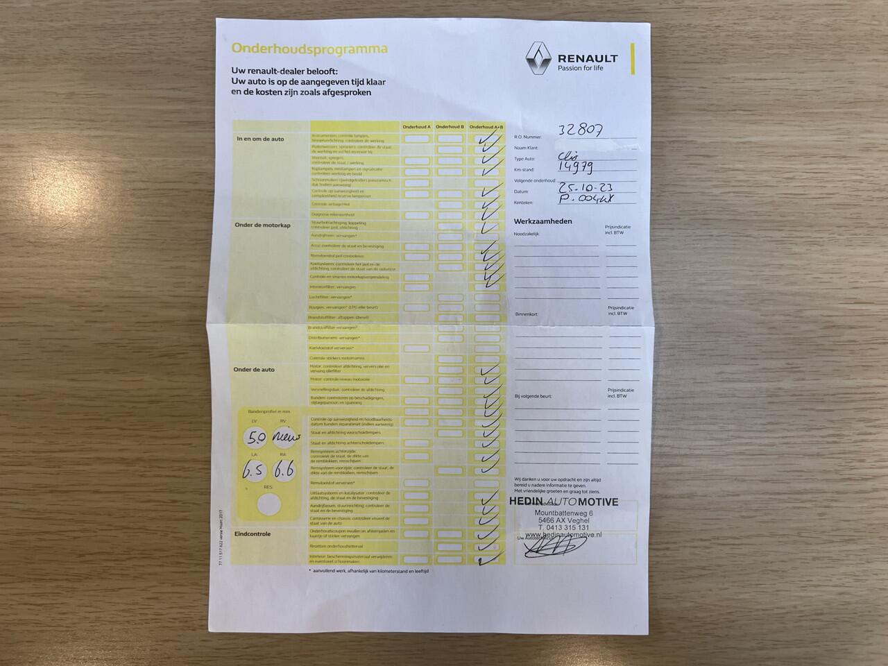 Renault CLIO 1.0 TCe / Automaat / Stoelverw. / Lage KM! / Applecarplay - Androidauto /