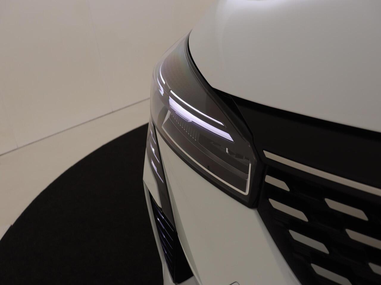 Renault CLIO 1.0 TCe 90 GPF techno | cruise control | electronic climate control | | LED koplampen | lichtmetalen velgen 16" | navigatiesysteem |