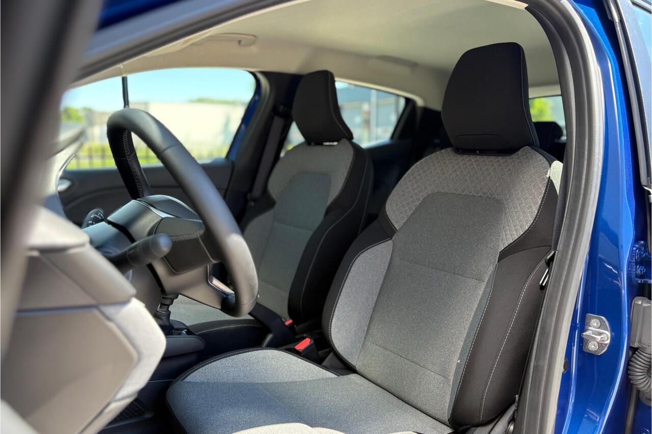 Renault CLIO 1.0 TCe 90pk Evolution - LED - Carplay - Airco - DAB - Parkeersensoren - Rijklaar