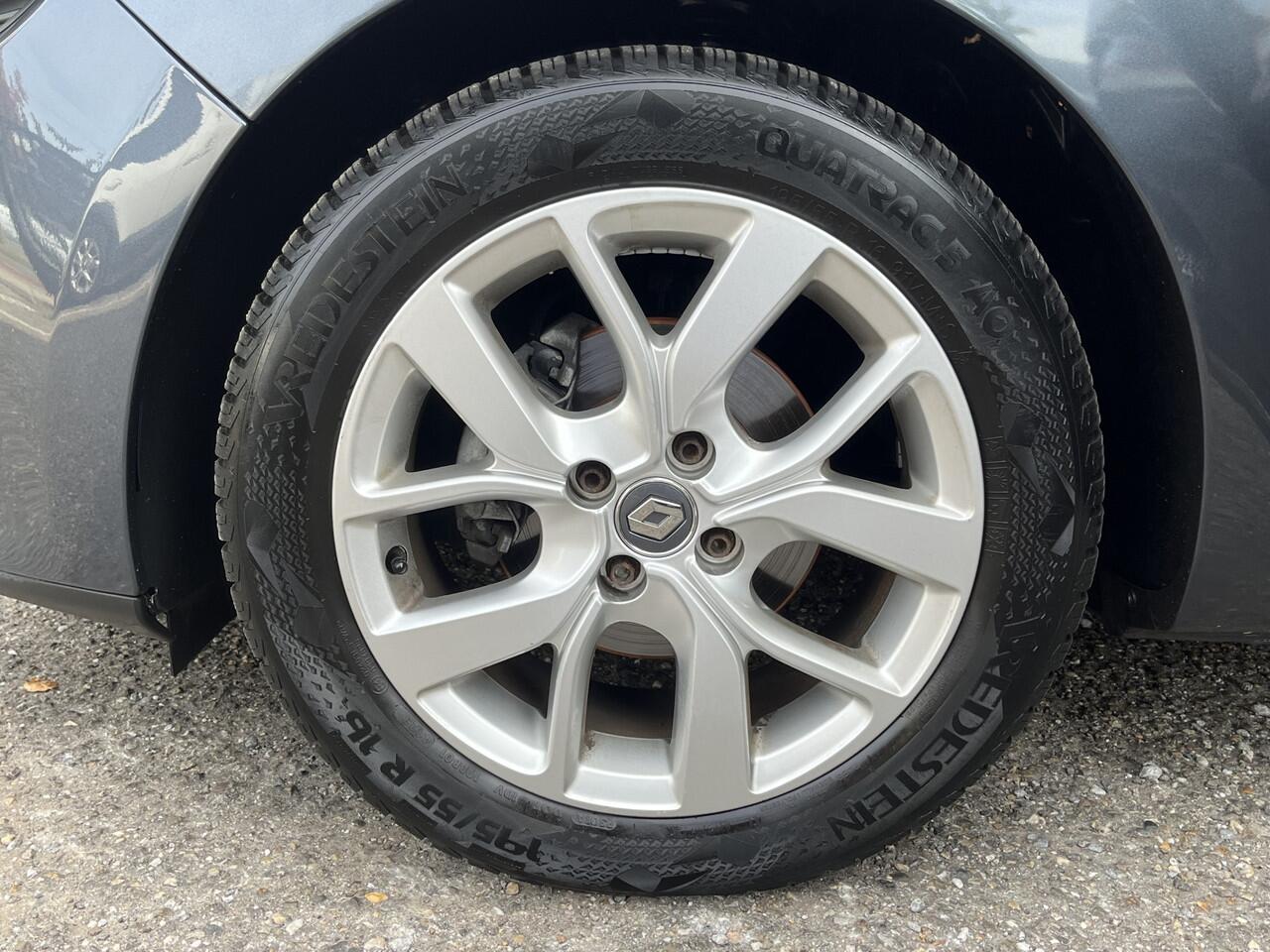 Renault CLIO 0.9 TCe Limited // NAVI // PDC // AIRCO // KEY LESS ENTRY // CRUISE // BLUETOOTH //