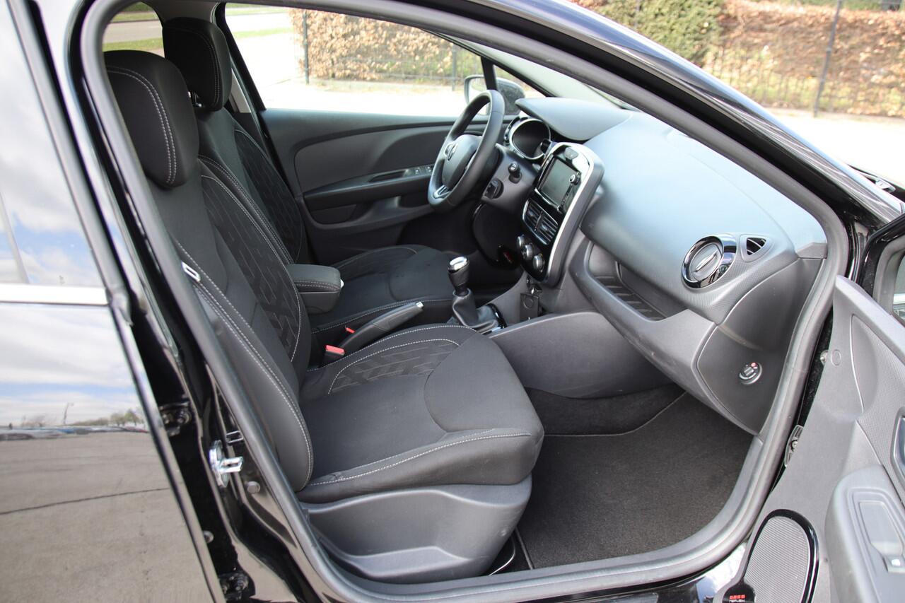 Renault CLIO Estate 0.9 TCe Limited Cruise, Airco, Carplay, NL auto, LMV, PDC Aanbieding!