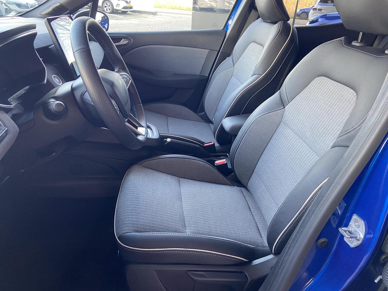 Renault CLIO 1.6 E-Tech Full Hybrid 145 techno LICHTMETAAL / PARKEERSENSOREN + CAMERA / CRUISE CONTROL / CLIMATE CONTROL / NAVI / 1E EIGENAAR!