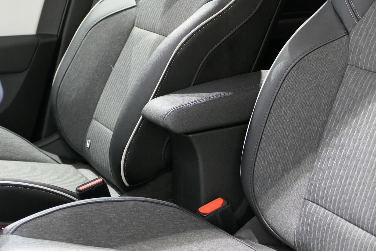 Renault CLIO 1.0 TCe 90 Techno - Occasion Lease vanaf ¤349 p/m - *Vraag naar beschikbaarheid!* - Allseasons - Camera - 9.3 Inch beeld - Sensoren V+A