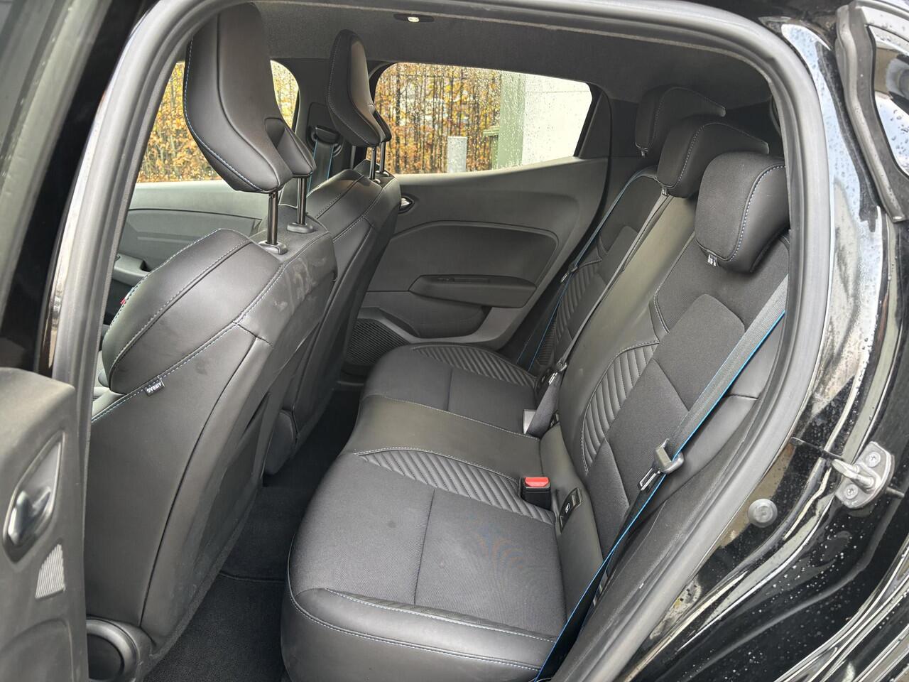 Renault CLIO 1.6 E-Tech Full Hybrid 145 esprit Alpine | Navigatie | Camera |