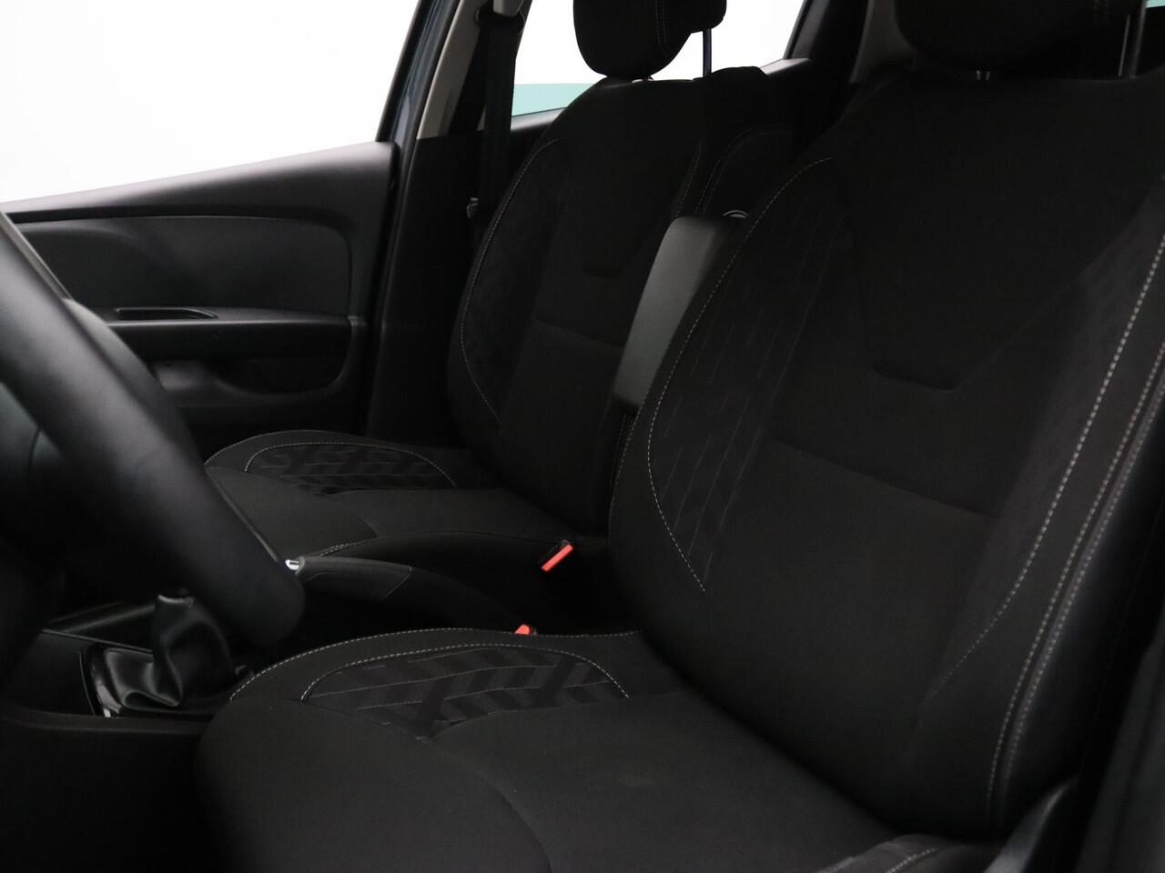 Renault CLIO 90pk TCe Limited Airco | Cruise | Parkeersens. achter