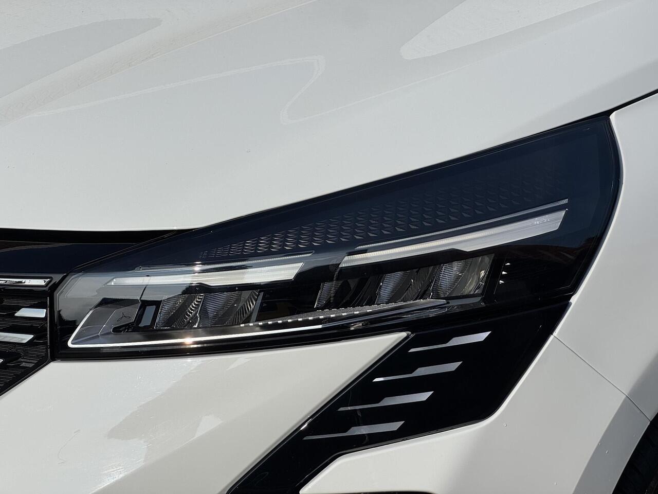 Renault CLIO 1.0 TCe 90 GPF techno / Camera / Stoelverwarming / Parkeersensoren / Navi / Cruise / Clima / Sfeerverlichting /