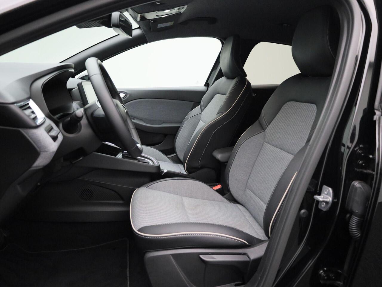 Renault CLIO 1.6 E-Tech Full Hybrid 145 techno | Navigatie | Camera