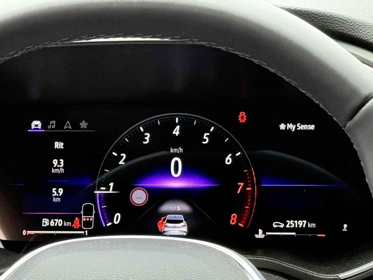 Renault CLIO 1.0 TCe 90 GPF techno | 360° Camera | Navigatie | 16" Lichtmetalen Velgen | Dealer Onderhouden