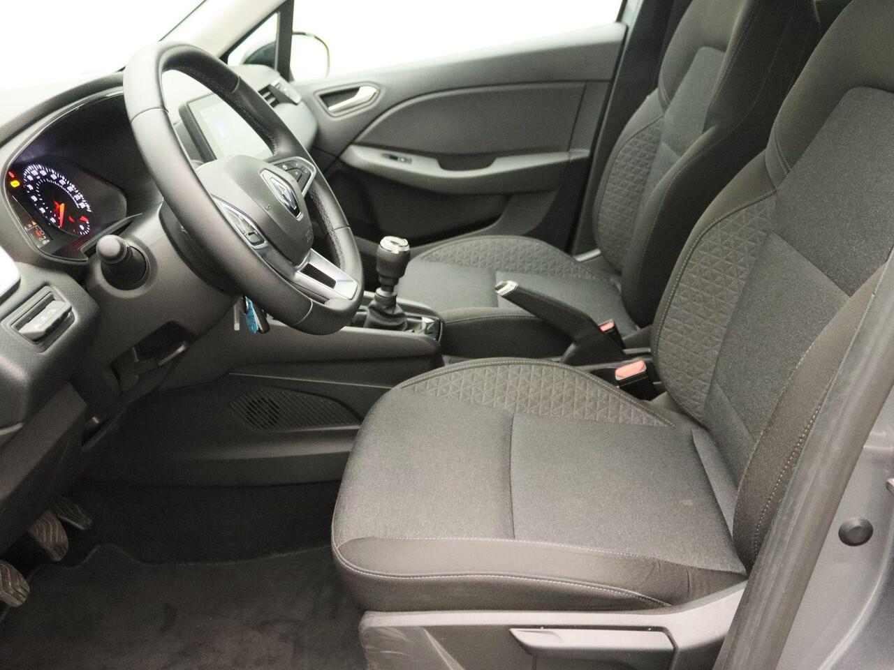 Renault CLIO TCe 90 Equilibre | Hanbediende airco | LED PURE VISION koplampen | EASY LINK multimediasysteem met Apple CarPlay & Android Auto | Metaalkleur |