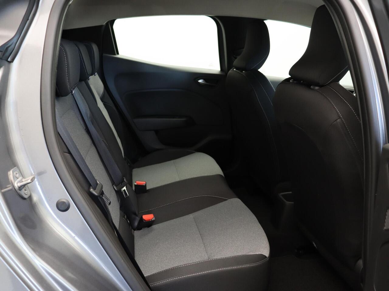 Renault CLIO TCe 90pk GPF evolution | Airco | Parkeersensoren achter | Cruise control | Apple carplay | Vierseizoenbanden |